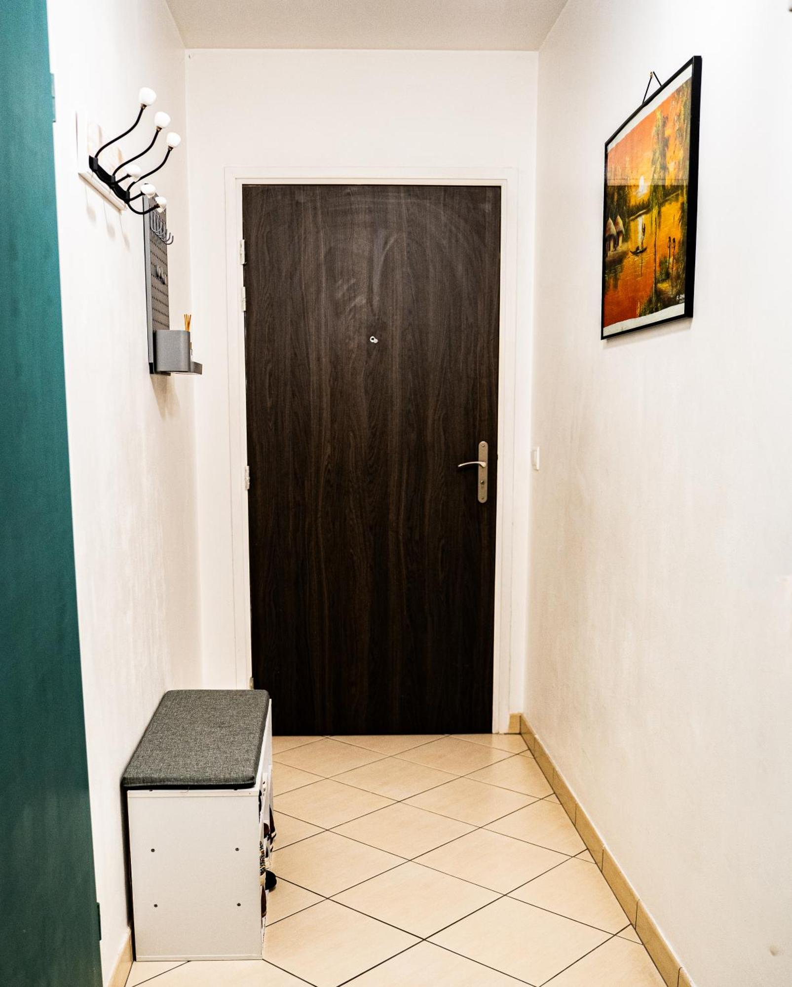 Heyzie Apartment ปงโตล-กงโบล ภายนอก รูปภาพ