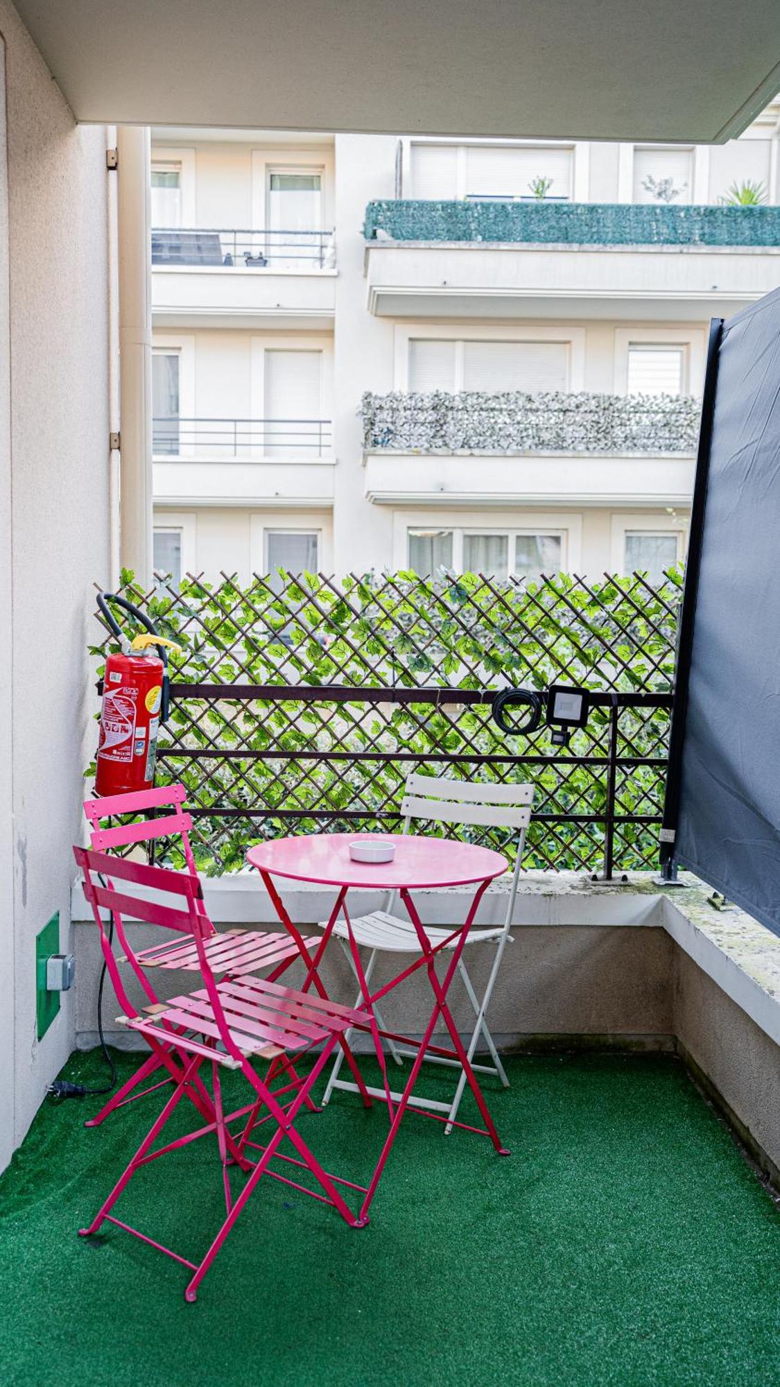 Heyzie Apartment ปงโตล-กงโบล ภายนอก รูปภาพ